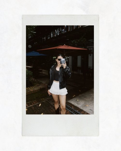 з миттєвою камерою Fujifilm Instax Mini 41 