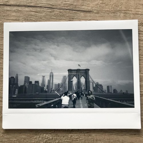 Кассеты wide Instax Monochrome (черно-белые)